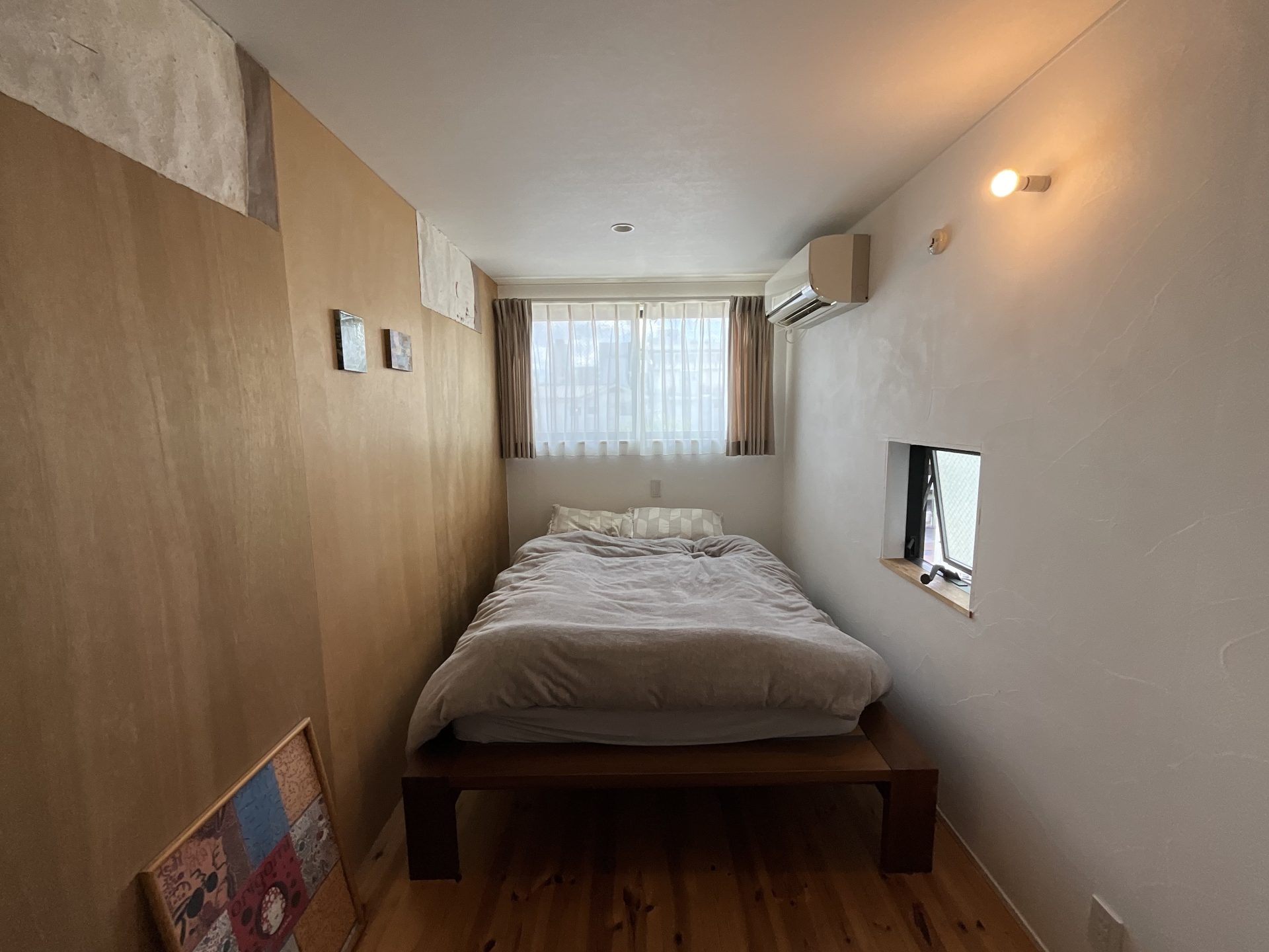 本とアートの家