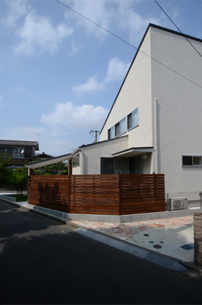 戸塚区平戸の家