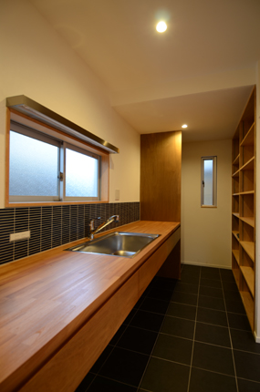 狛江市猪方の家