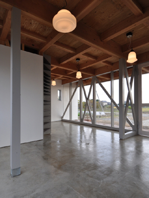 川島町のカフェ兼住宅