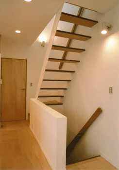 草加の美容室兼住宅