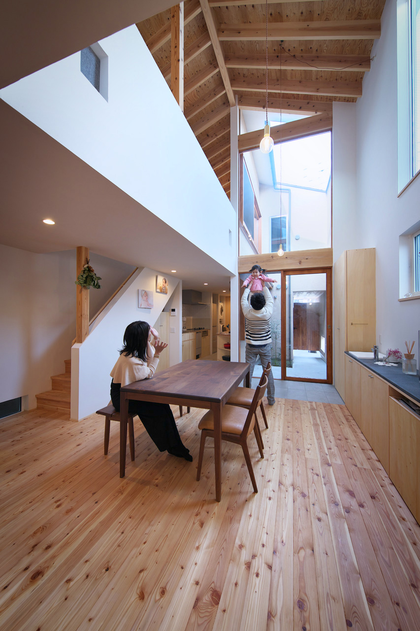 群馬県高崎市の「ノースライト・中庭の家」