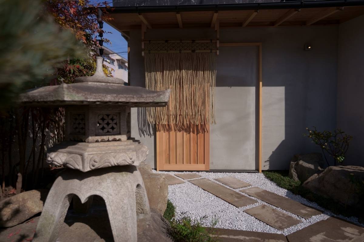 群馬県高崎市「方」鮨と燗酒とナチュラルワインの店